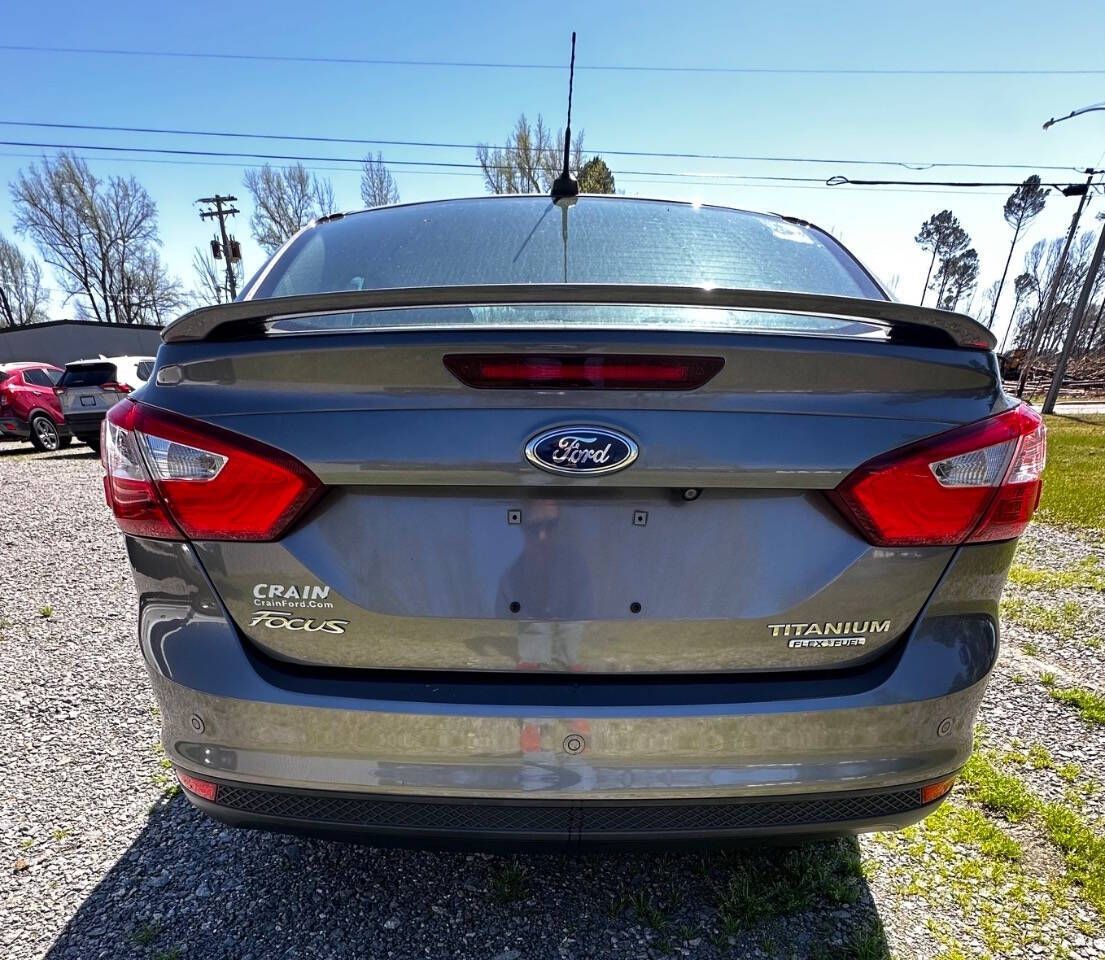 Used 2014 Ford Focus Titanium FWD image 4