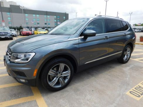 Used 2021 Volkswagen Tiguan SEL image 4