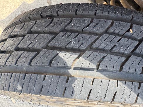 Used 2006 Ford E-350 and Econoline 350 Super Duty RWD image 13