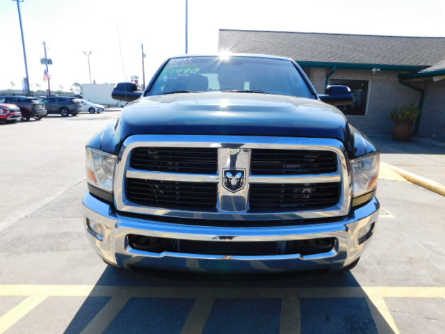 Used 2011 RAM 3500 4x4 Crew Cab image 3