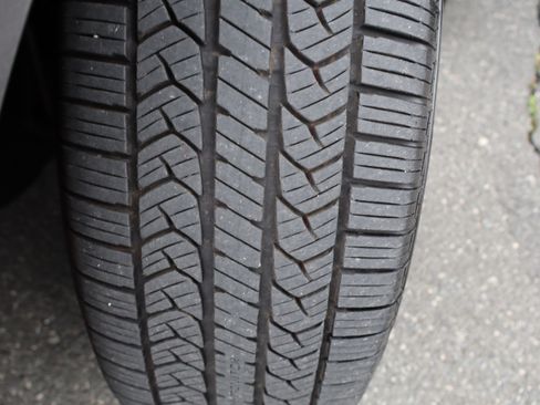 Used 2019 Chrysler Pacifica Touring-L FWD image 35