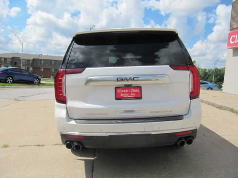 Used 2021 GMC Yukon 4WD Denali image 5