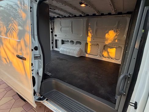 Used 2019 Nissan NV 1500 RWD image 8
