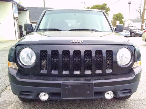 Used 2012 Jeep Patriot Latitude image 2
