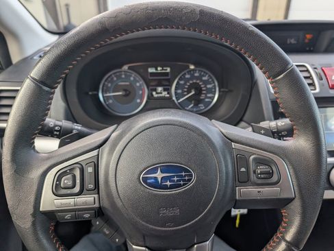 Used 2016 Subaru Crosstrek 2.0i Premium image 9