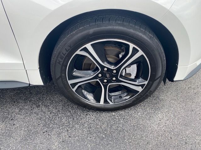 Used 2022 Ford Edge AWD ST image 8