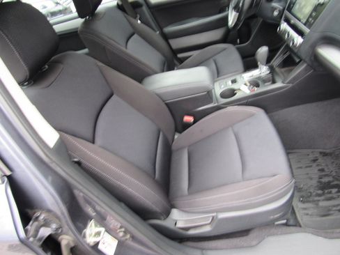 Used 2015 Subaru Legacy 2.5i Premium AWD/4WD image 16