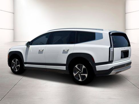 New 2026 Hyundai Ioniq 9 S image 4