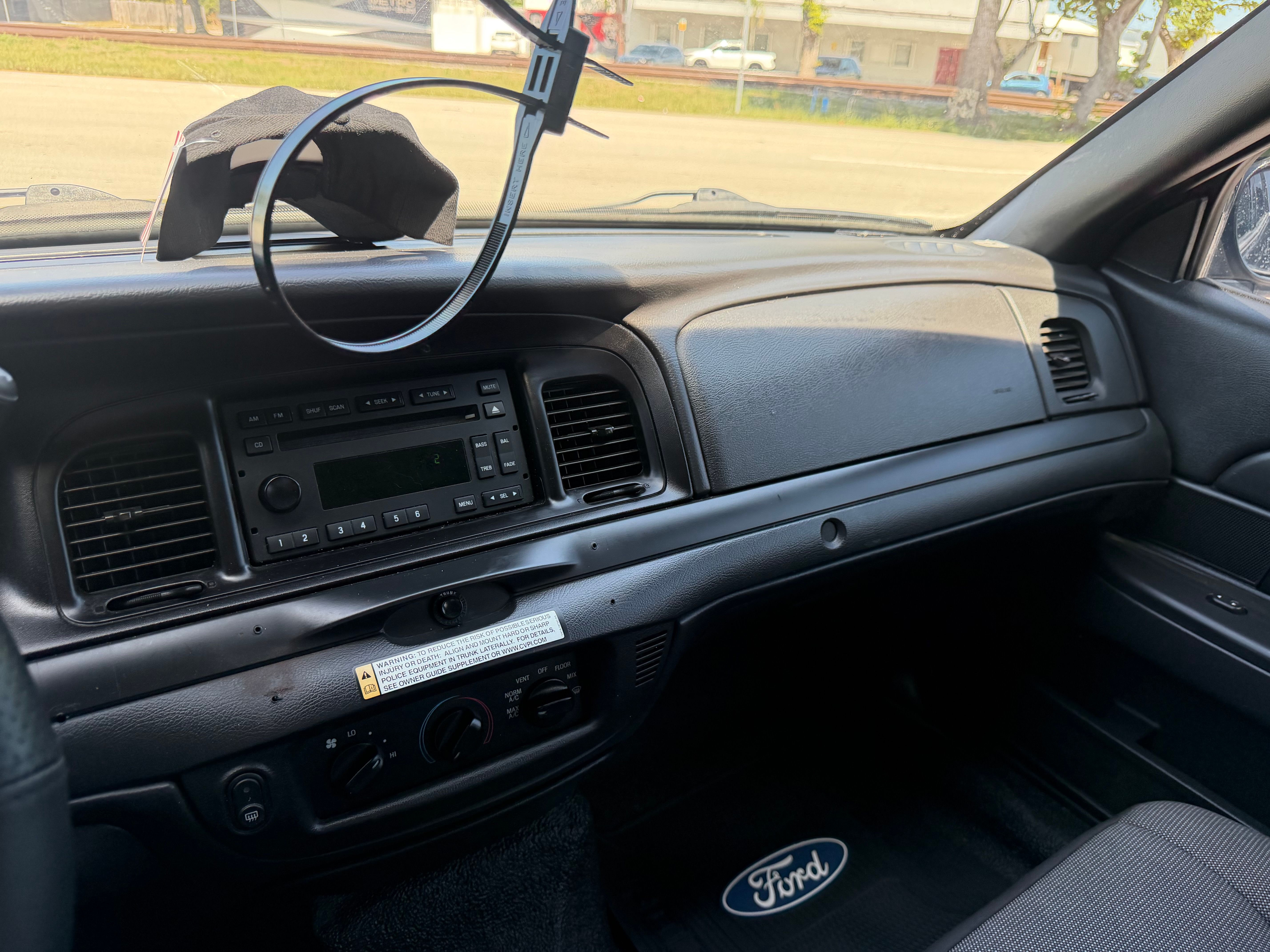 Used 2007 Ford Crown Victoria Police Interceptor RWD image 16