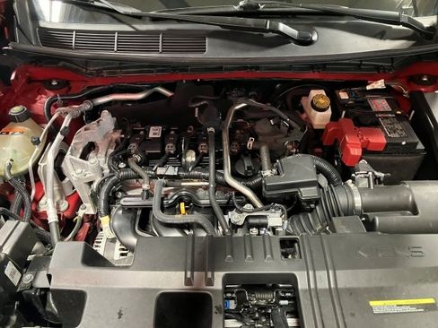 Used 2025 Nissan Kicks SV image 24