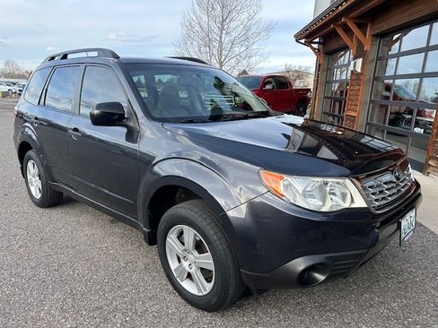 Used 2013 Subaru Forester 2.5X image 2