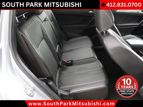 Used 2023 Volkswagen Tiguan SE R-Line image 15