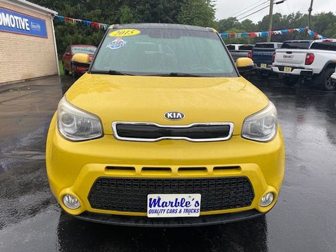 Used 2015 Kia Soul ! FWD image 3