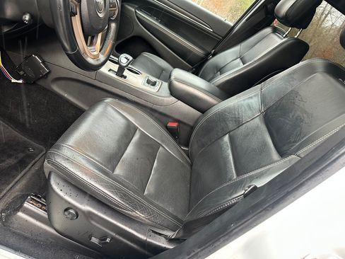 Used 2014 Jeep Grand Cherokee Limited image 15