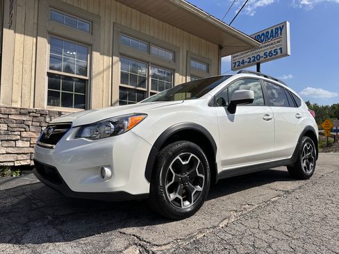 Used 2014 Subaru XV Crosstrek 2.0i Limited AWD/4WD image 1