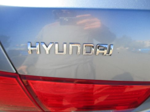 Used 2010 Hyundai Sonata GLS image 9