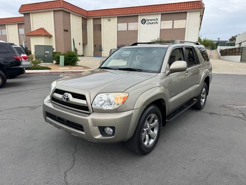 Used 2007 Toyota 4Runner Limited image 3
