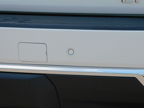 Used 2025 Chevrolet Tahoe 4WD LT image 14