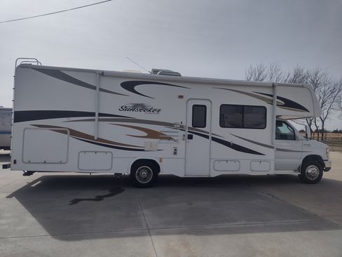 Used 2011 Ford E-450 and Econoline 450 image 4