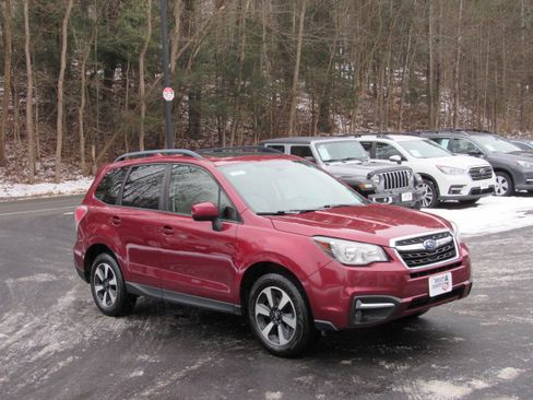 Used 2018 Subaru Forester 2.5i Premium image 15