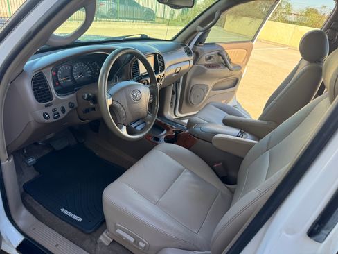 Used 2004 Toyota Tundra Limited image 24