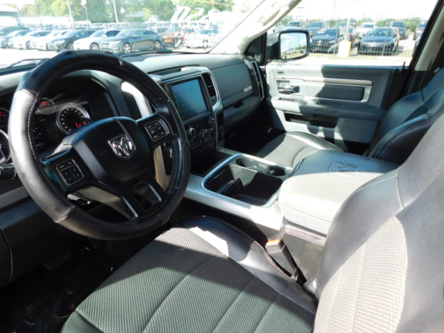 Used 2017 RAM 1500 2WD Crew Cab Lone Star image 9