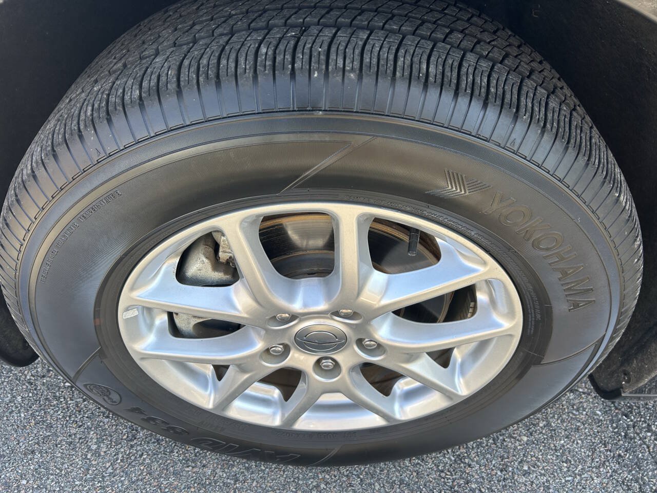 Used 2023 Chrysler Pacifica Touring-L FWD image 25