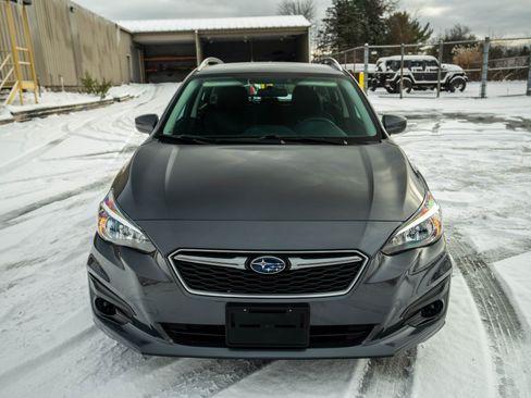 Used 2018 Subaru Impreza 2.0i Premium image 2