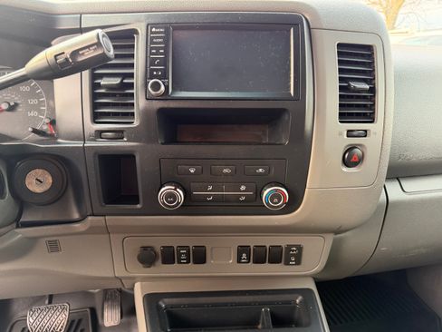 Used 2021 Nissan NV image 18