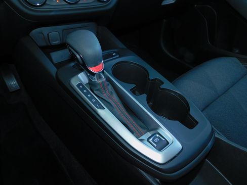 Used 2024 Chevrolet Trax RS image 30