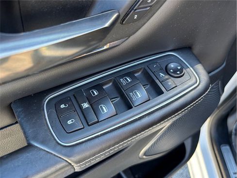 Used 2020 RAM 1500 Limited w/ Body Color Bumper Group image 22