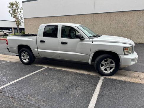 Used 2011 Dodge Dakota Big Horn image 7