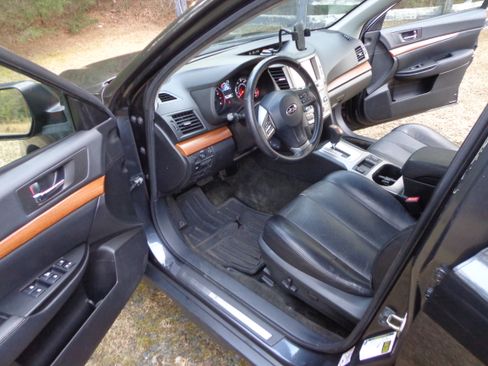 Used 2013 Subaru Outback 2.5i Limited image 7