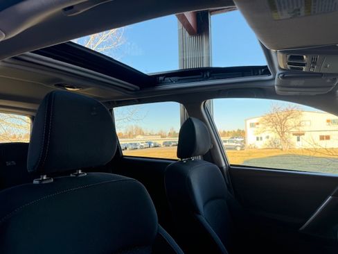 Used 2016 Subaru Forester 2.5i Premium image 23