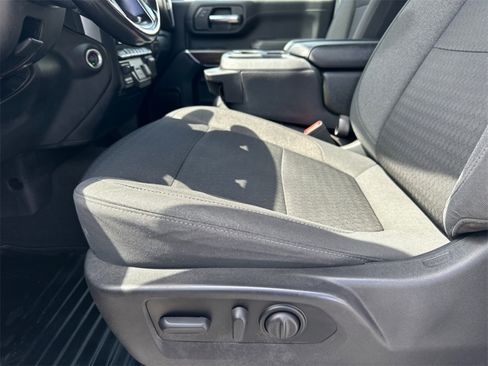 Used 2022 Chevrolet Silverado 3500 LT image 9