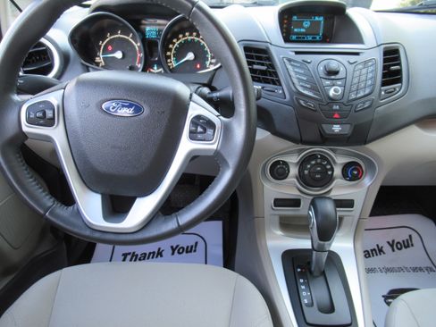 Used 2014 Ford Fiesta SE image 11