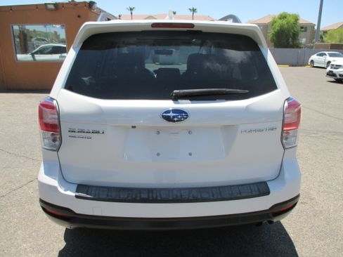 Used 2018 Subaru Forester 2.5i Premium AWD/4WD image 11