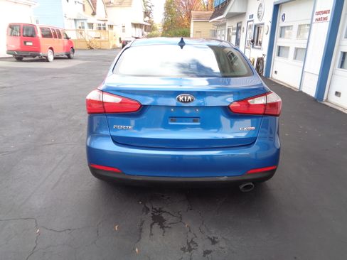 Used 2015 Kia Forte EX image 9