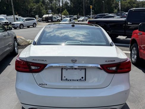 Used 2018 Nissan Maxima Platinum image 7