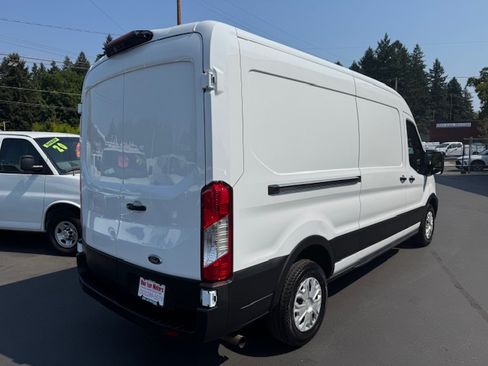 Used 2021 Ford Transit 250 image 6
