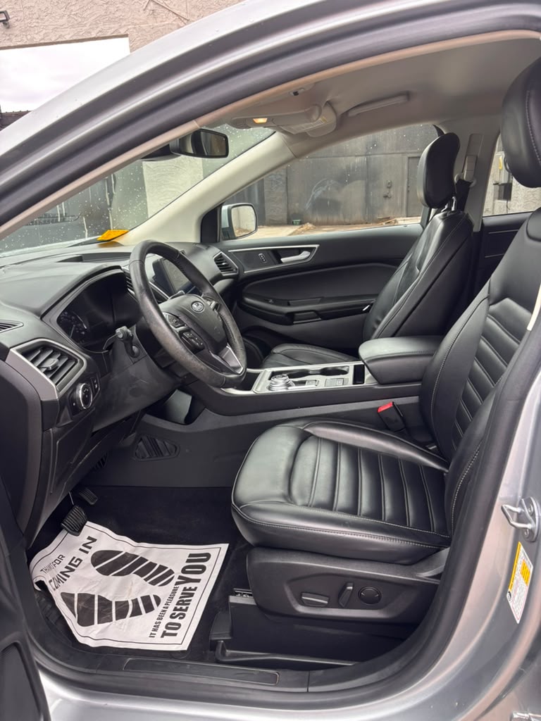 Used 2023 Ford Edge AWD image 8