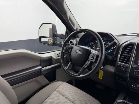 Used 2022 Ford F350 XLT image 32