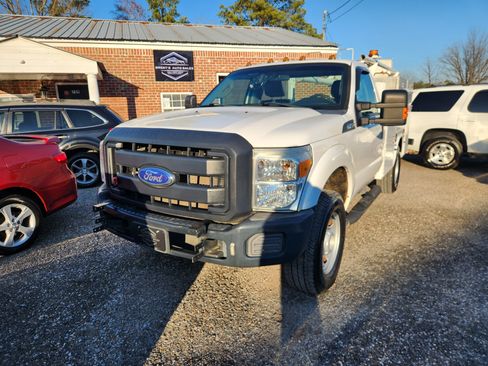 Used 2013 Ford F350 XL image 3