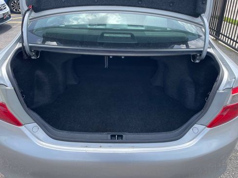 Used 2014 Toyota Camry LE image 20