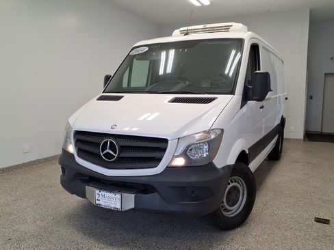 Used 2014 Mercedes-Benz Sprinter 2500 image 1