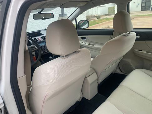 Used 2014 Subaru Impreza 2.0i Premium image 14