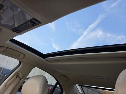 Used 2012 Lexus LS 460 image 17