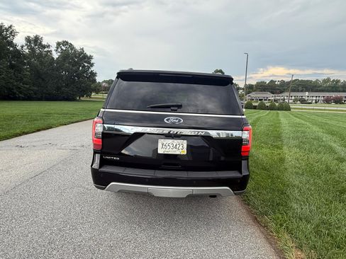 Used 2020 Ford Expedition 2WD Limited image 6