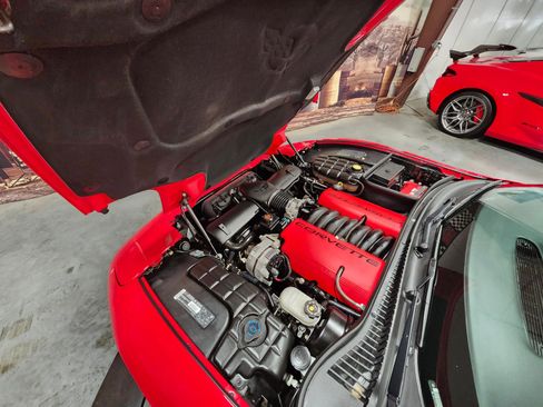 Used 2001 Chevrolet Corvette Z06 w/ Memory Pkg image 12