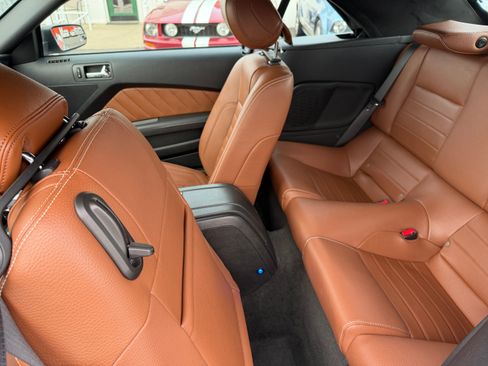 Used 2012 Ford Mustang Premium image 13